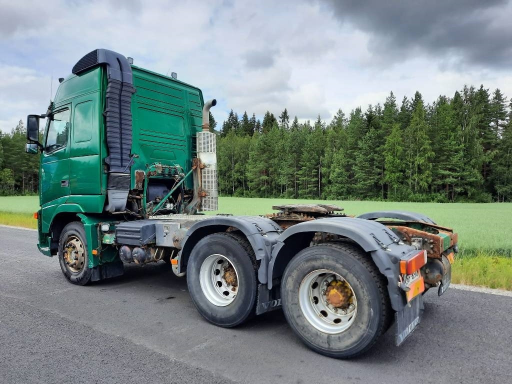 Volvo FH12 460 - شاحنة جرار: صور 3 Volvo FH12 460 - شاحنة جرار: صور 3