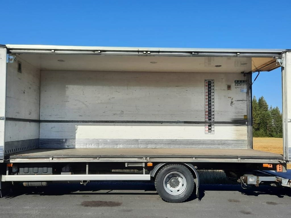 Volvo FL 240  - بصندوق مغلق شاحنة: صور 5 Volvo FL 240  - بصندوق مغلق شاحنة: صور 5