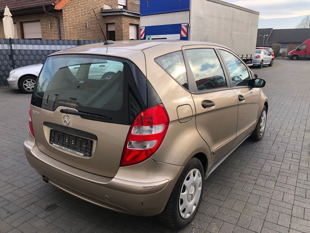 Mercedes-Benz A 150 A -Klasse A 150 - سيارة: صور 2 Mercedes-Benz A 150 A -Klasse A 150 - سيارة: صور 2