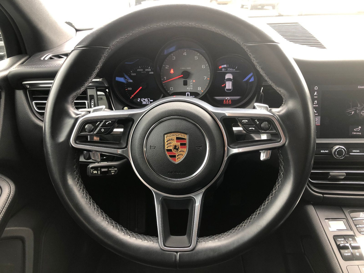 سيارة دفع رباعي Porsche Macan S  3.0 V6: صور 27