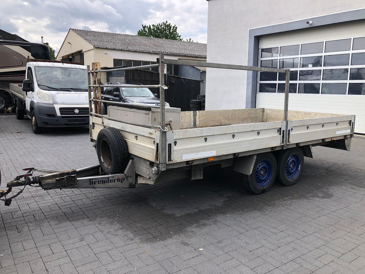 THULE D9 - 2500 kg GG, 4,20m. lang - مقطورات مسطحة: صور 1 THULE D9 - 2500 kg GG, 4,20m. lang - مقطورات مسطحة: صور 1