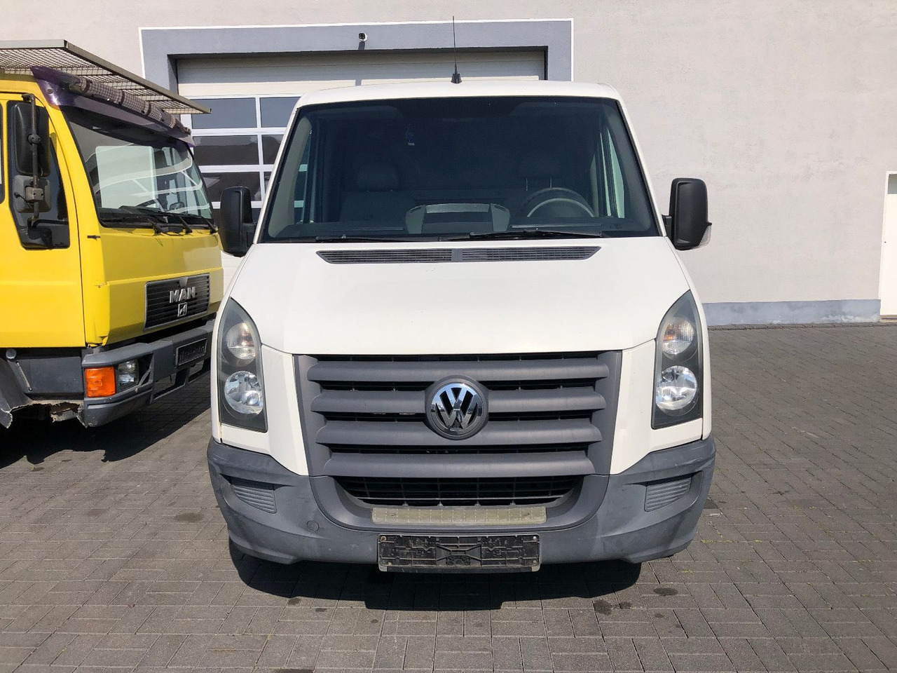 Volkswagen Crafter 2.5 TDI 30 mittel L2H1, Klima - فان المدمجة: صور 5 Volkswagen Crafter 2.5 TDI 30 mittel L2H1, Klima - فان المدمجة: صور 5