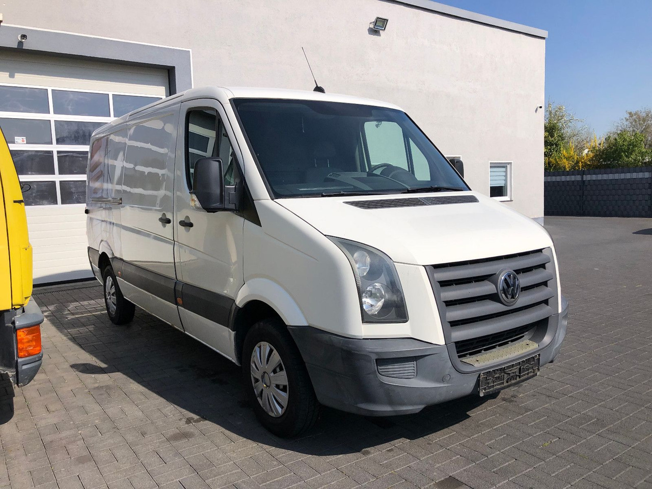 Volkswagen Crafter 2.5 TDI 30 mittel L2H1, Klima - فان المدمجة: صور 3 Volkswagen Crafter 2.5 TDI 30 mittel L2H1, Klima - فان المدمجة: صور 3