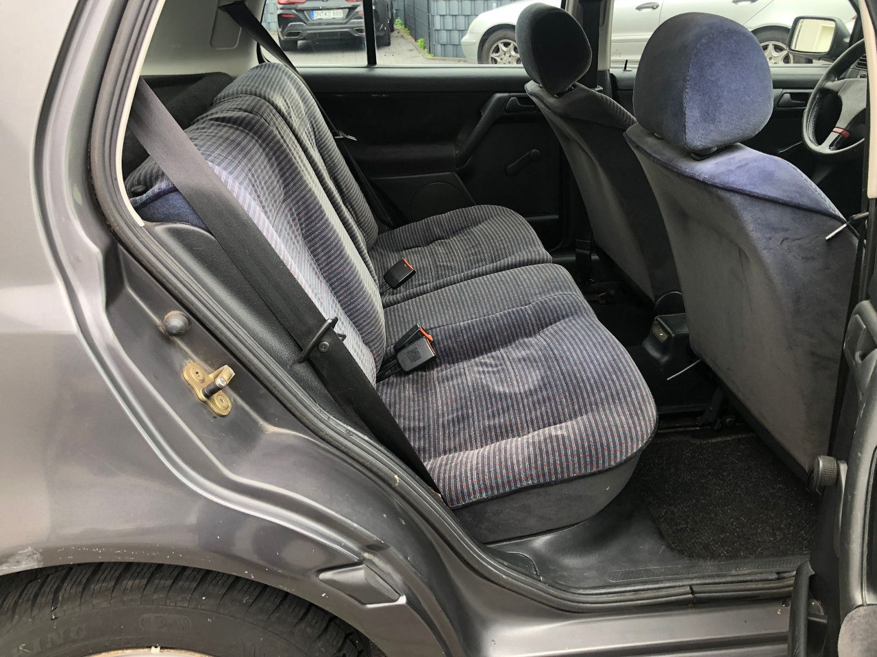 سيدان Volkswagen Golf 1.8 GL Klima: صور 15 سيدان Volkswagen Golf 1.8 GL Klima: صور 15
