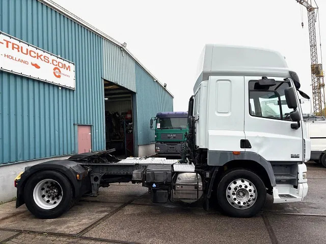 DAF CF 85.460 SPACECAB 4x2 (AS-TRONIC / MX-BRAKE / AIRCONDITIONING / ADR-VLG / FRIDGE / EURO 5 / ETC.) - شاحنة جرار: صور 4 DAF CF 85.460 SPACECAB 4x2 (AS-TRONIC / MX-BRAKE / AIRCONDITIONING / ADR-VLG / FRIDGE / EURO 5 / ETC.) - شاحنة جرار: صور 4