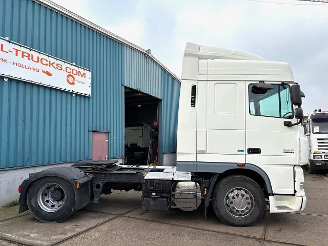 DAF XF 105.460 ATE SPACECAB 4x2 ONLY 835.500 KM (ZF-MANUAL GEARBOX / ZF-INTARDER / AIRCONDITIONING / EURO 5) - شاحنة جرار: صور 3 DAF XF 105.460 ATE SPACECAB 4x2 ONLY 835.500 KM (ZF-MANUAL GEARBOX / ZF-INTARDER / AIRCONDITIONING / EURO 5) - شاحنة جرار: صور 3