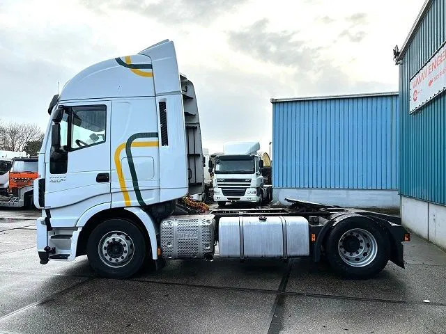 Iveco Stralis 440.42 /TP HIGH-WAY (EURO 6 / AUTOMATIC GEARBOX / 2x TANK / FRIDGE / AIRCONDITIONING / ETC.) - شاحنة جرار: صور 5 Iveco Stralis 440.42 /TP HIGH-WAY (EURO 6 / AUTOMATIC GEARBOX / 2x TANK / FRIDGE / AIRCONDITIONING / ETC.) - شاحنة جرار: صور 5
