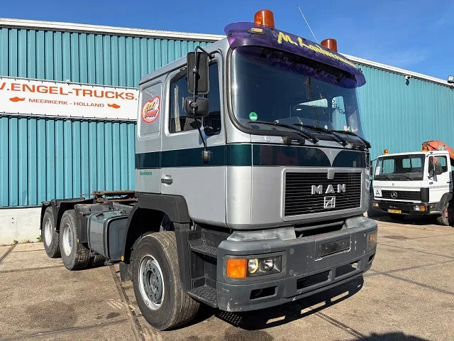 MAN 26.372 DFS 6x4 FULL STEEL TRACTOR (MANUAL GEARBOX / FULL STEEL SUSPENSION / REDUCTION AXLES) - شاحنة جرار: صور 2 MAN 26.372 DFS 6x4 FULL STEEL TRACTOR (MANUAL GEARBOX / FULL STEEL SUSPENSION / REDUCTION AXLES) - شاحنة جرار: صور 2