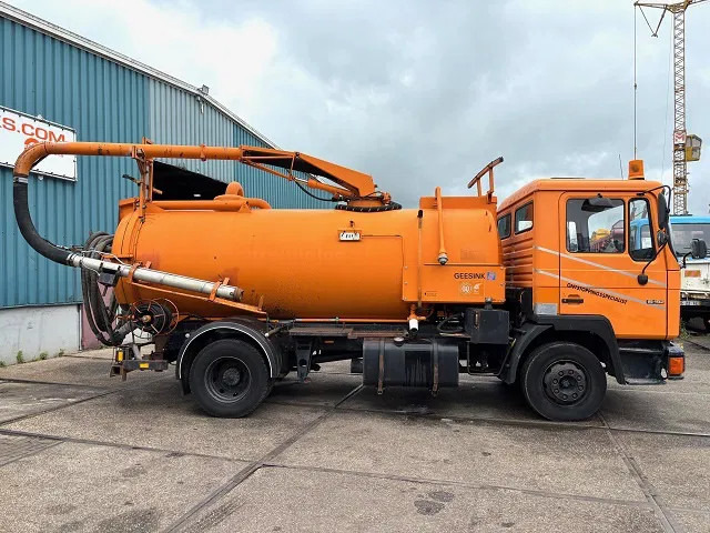 MAN F 15.192 (6-CILINDER) WITH GEESINK VACUUM TANK (MANUAL GEARBOX / P.T.O.) ORIGINAL DUTCH TRUCK - فراغ شاحنة: صور 4 MAN F 15.192 (6-CILINDER) WITH GEESINK VACUUM TANK (MANUAL GEARBOX / P.T.O.) ORIGINAL DUTCH TRUCK - فراغ شاحنة: صور 4