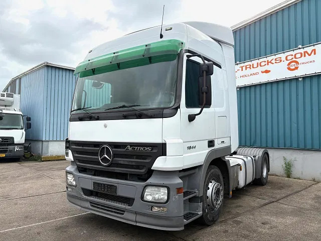 Mercedes-Benz Actros 1844 LS (MP2) (TELLIGENT AUTOMATIC / AIRCONDITIONING / 2x DIESELTANK / EURO 5) - شاحنة جرار: صور 1 Mercedes-Benz Actros 1844 LS (MP2) (TELLIGENT AUTOMATIC / AIRCONDITIONING / 2x DIESELTANK / EURO 5) - شاحنة جرار: صور 1