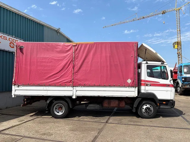 Mercedes-Benz LK 814 K 6-CILINDER FULL STEEL WITH TENT BOX / CATTLE BOX (MANUAL GEARBOX / FULL STEEL SUSPENSION) - شاحنة ستارة: صور 5 Mercedes-Benz LK 814 K 6-CILINDER FULL STEEL WITH TENT BOX / CATTLE BOX (MANUAL GEARBOX / FULL STEEL SUSPENSION) - شاحنة ستارة: صور 5