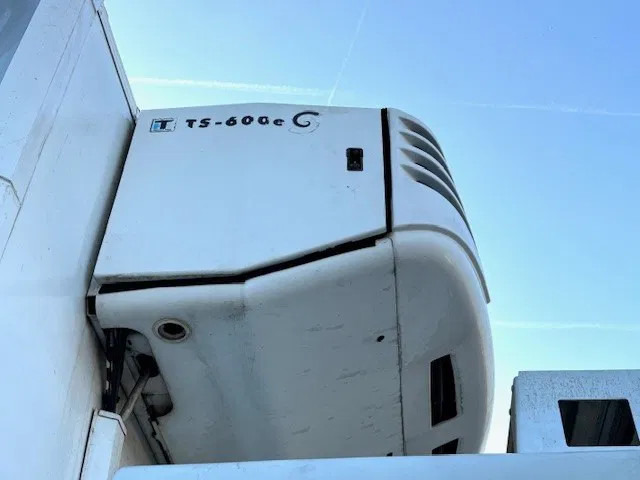 مبردة شاحنة Renault D 19 D320 SLEEPERCAB 4x2 LAMBERET / THERMOKING (EURO 6 / RETARDER / AUTOMATIC GEARBOX / AIRCONDITIONING): صور 11