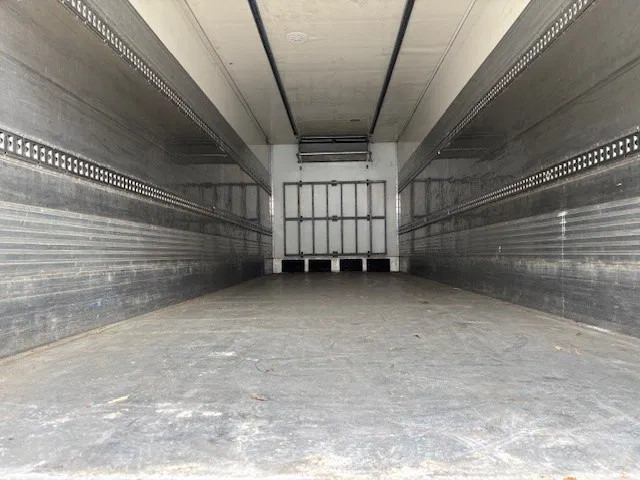 مبردة شاحنة Renault D 19 D320 SLEEPERCAB 4x2 LAMBERET / THERMOKING (EURO 6 / RETARDER / AUTOMATIC GEARBOX / AIRCONDITIONING): صور 7