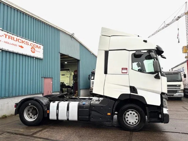 Renault T460 HIGH ROOF 4x2 (EURO 6 / AUTOMATIC GEARBOX / VBI-BRAKE / HYDRAULIC KIT / FRIDGE / AIRCONDITIONING) - شاحنة جرار: صور 4 Renault T460 HIGH ROOF 4x2 (EURO 6 / AUTOMATIC GEARBOX / VBI-BRAKE / HYDRAULIC KIT / FRIDGE / AIRCONDITIONING) - شاحنة جرار: صور 4