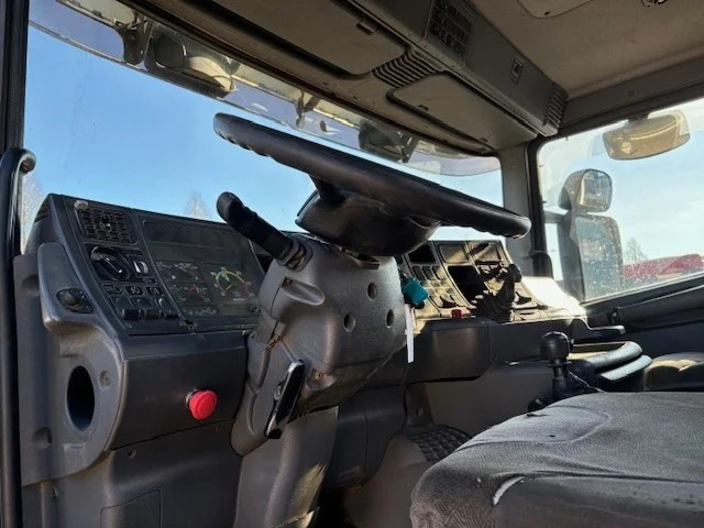 تأجير Scania R124-420 C 8x4 FULL STEEL CHASSIS (EURO 3 / FULL STEEL SUSPENSION / REDUCTION AXLES / GRS900 GEARBOX) Scania R124-420 C 8x4 FULL STEEL CHASSIS (EURO 3 / FULL STEEL SUSPENSION / REDUCTION AXLES / GRS900 GEARBOX): صور 9 تأجير Scania R124-420 C 8x4 FULL STEEL CHASSIS (EURO 3 / FULL STEEL SUSPENSION / REDUCTION AXLES / GRS900 GEARBOX) Scania R124-420 C 8x4 FULL STEEL CHASSIS (EURO 3 / FULL STEEL SUSPENSION / REDUCTION AXLES / GRS900 GEARBOX): صور 9