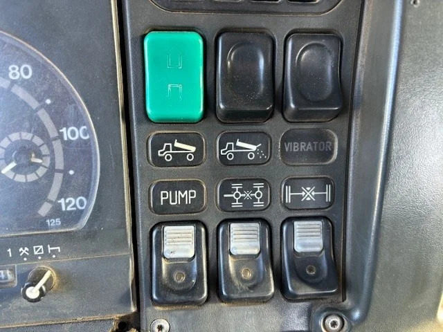 تأجير Scania R124-420 C 8x4 FULL STEEL CHASSIS (EURO 3 / FULL STEEL SUSPENSION / REDUCTION AXLES / GRS900 GEARBOX) Scania R124-420 C 8x4 FULL STEEL CHASSIS (EURO 3 / FULL STEEL SUSPENSION / REDUCTION AXLES / GRS900 GEARBOX): صور 10 تأجير Scania R124-420 C 8x4 FULL STEEL CHASSIS (EURO 3 / FULL STEEL SUSPENSION / REDUCTION AXLES / GRS900 GEARBOX) Scania R124-420 C 8x4 FULL STEEL CHASSIS (EURO 3 / FULL STEEL SUSPENSION / REDUCTION AXLES / GRS900 GEARBOX): صور 10