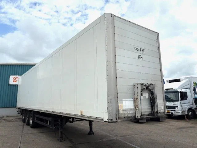 Schmitz Cargobull SKO 24 DOUBLE STOCK CLOSED BOX (BPW-AXLES / DRUM BRAKS / ABS-EBS BRAKES) - بصندوق مغلق نصف مقطورة: صور 2 Schmitz Cargobull SKO 24 DOUBLE STOCK CLOSED BOX (BPW-AXLES / DRUM BRAKS / ABS-EBS BRAKES) - بصندوق مغلق نصف مقطورة: صور 2