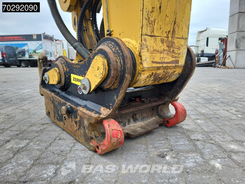 حفارة على عجلات Caterpillar M322 F: صور 12
