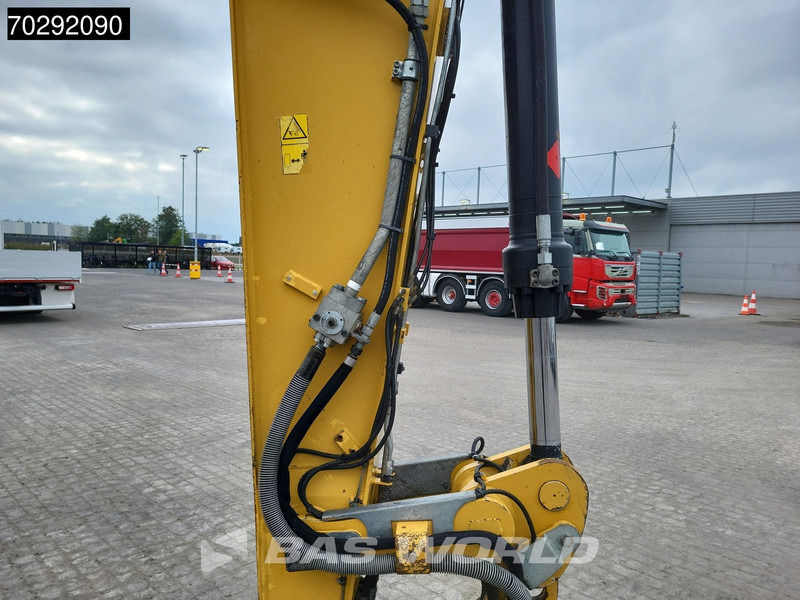 حفارة على عجلات Caterpillar M322 F: صور 11