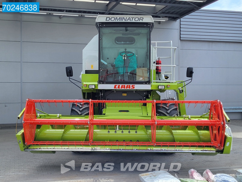 Claas Dominator 130 Dominator 130 4X2 4Mtr HEADER - PERKINS TIER 3 - حصادة شاملة: صور 3 Claas Dominator 130 Dominator 130 4X2 4Mtr HEADER - PERKINS TIER 3 - حصادة شاملة: صور 3
