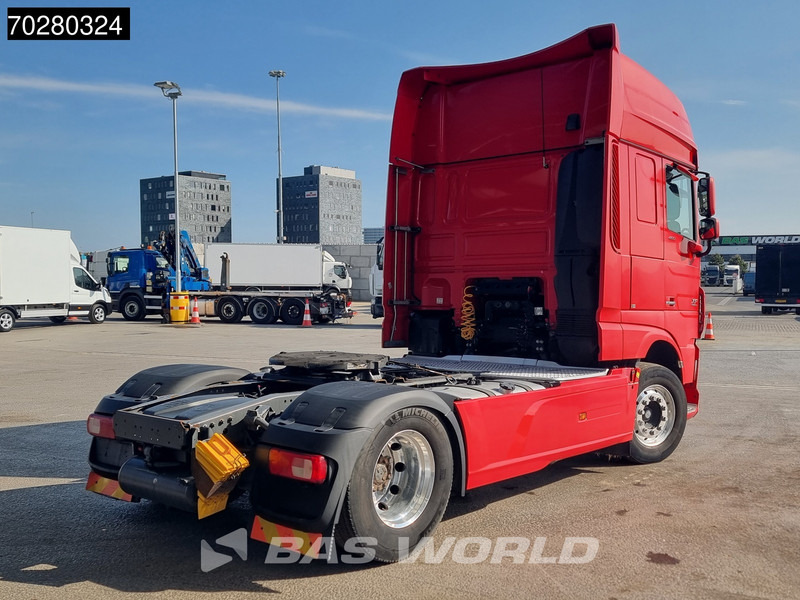 DAF XF 460 4X2 SSC Retarder 2xTanks Standklima Euro 6 - شاحنة جرار: صور 5 DAF XF 460 4X2 SSC Retarder 2xTanks Standklima Euro 6 - شاحنة جرار: صور 5