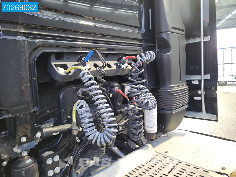 DAF XF 480 4X2 Mega Retarder 2x Tanks - شاحنة جرار: صور 5 DAF XF 480 4X2 Mega Retarder 2x Tanks - شاحنة جرار: صور 5