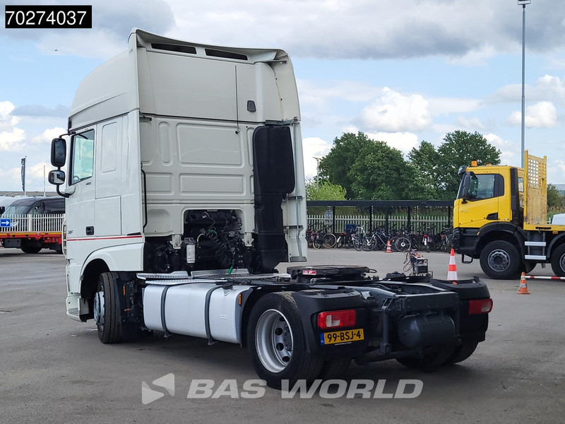 DAF XF 480 XF 4X2 DAMAGED! NL-Truck Mega 2X Tanks ACC Standklima Euro 6 - شاحنة جرار: صور 2 DAF XF 480 XF 4X2 DAMAGED! NL-Truck Mega 2X Tanks ACC Standklima Euro 6 - شاحنة جرار: صور 2