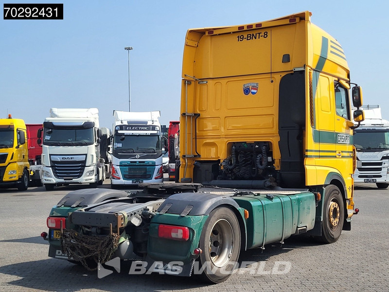 DAF XF 530 4X2 BROKEN ENGINE! NL-Truck Retarder Standairco 2xTanks ACC Euro 6 - شاحنة جرار: صور 5 DAF XF 530 4X2 BROKEN ENGINE! NL-Truck Retarder Standairco 2xTanks ACC Euro 6 - شاحنة جرار: صور 5