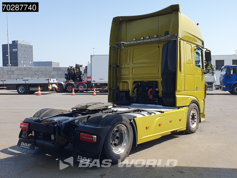 DAF XF 530 4X2 BROKEN ENGINE! SSC Retarder Full-Air 2xTanks ACC Standklima LED Euro 6 - شاحنة جرار: صور 5 DAF XF 530 4X2 BROKEN ENGINE! SSC Retarder Full-Air 2xTanks ACC Standklima LED Euro 6 - شاحنة جرار: صور 5