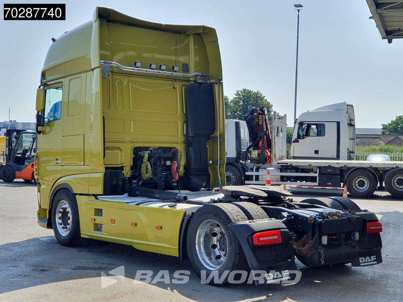 DAF XF 530 4X2 BROKEN ENGINE! SSC Retarder Full-Air 2xTanks ACC Standklima LED Euro 6 - شاحنة جرار: صور 2 DAF XF 530 4X2 BROKEN ENGINE! SSC Retarder Full-Air 2xTanks ACC Standklima LED Euro 6 - شاحنة جرار: صور 2