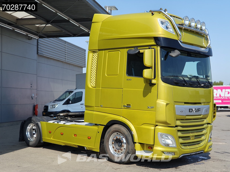 DAF XF 530 4X2 BROKEN ENGINE! SSC Retarder Full-Air 2xTanks ACC Standklima LED Euro 6 - شاحنة جرار: صور 3 DAF XF 530 4X2 BROKEN ENGINE! SSC Retarder Full-Air 2xTanks ACC Standklima LED Euro 6 - شاحنة جرار: صور 3