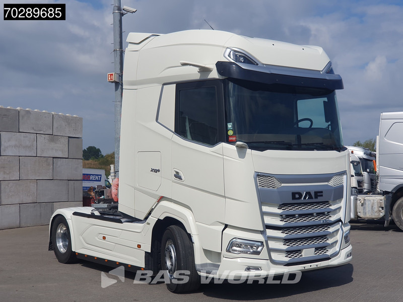 DAF XG+ 530 4X2 Retarder 2x Tanks Leather Standklima ACC - شاحنة جرار: صور 3 DAF XG+ 530 4X2 Retarder 2x Tanks Leather Standklima ACC - شاحنة جرار: صور 3