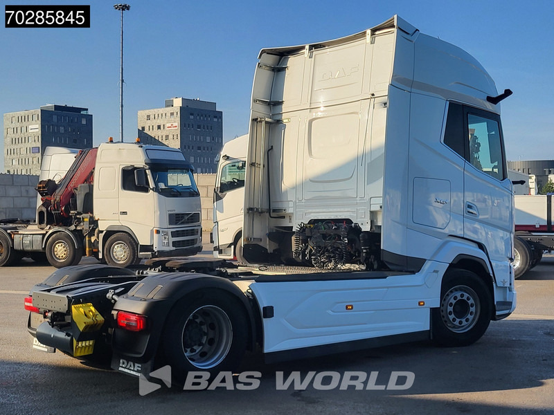 DAF XG+ 530 XG+ 4X2 XG+ Retarder MirrorCam 2xTanks Standklima ACC Navi LED Euro 6 - شاحنة جرار: صور 5 DAF XG+ 530 XG+ 4X2 XG+ Retarder MirrorCam 2xTanks Standklima ACC Navi LED Euro 6 - شاحنة جرار: صور 5