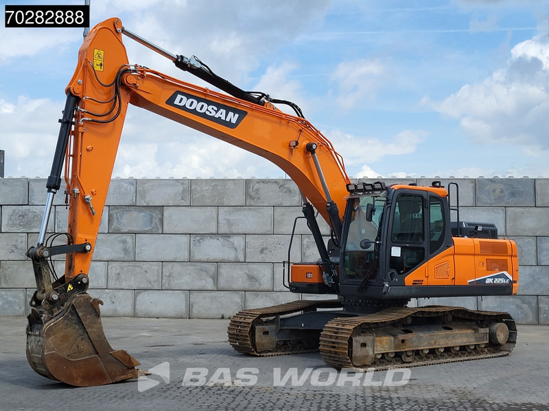 Doosan DX225 LC-7 4 BUCKETS - حفارات زحافة: صور 2 Doosan DX225 LC-7 4 BUCKETS - حفارات زحافة: صور 2