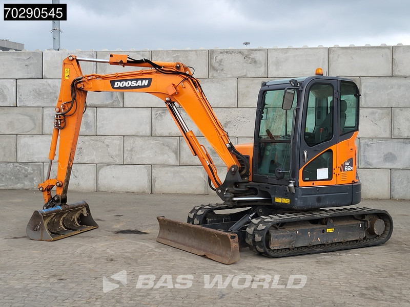 Doosan DX62R-3 3 BUCKETS - A/C - حفارة مصغرة: صور 2 Doosan DX62R-3 3 BUCKETS - A/C - حفارة مصغرة: صور 2