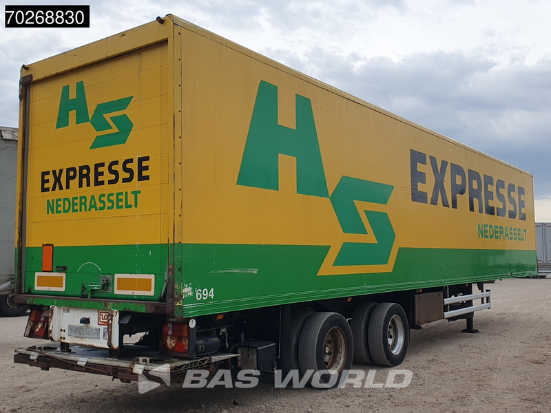 Floor FL0-12-20K1 2 axles Lenkachse Ladebordwand Hardholze Boden - بصندوق مغلق نصف مقطورة: صور 5 Floor FL0-12-20K1 2 axles Lenkachse Ladebordwand Hardholze Boden - بصندوق مغلق نصف مقطورة: صور 5