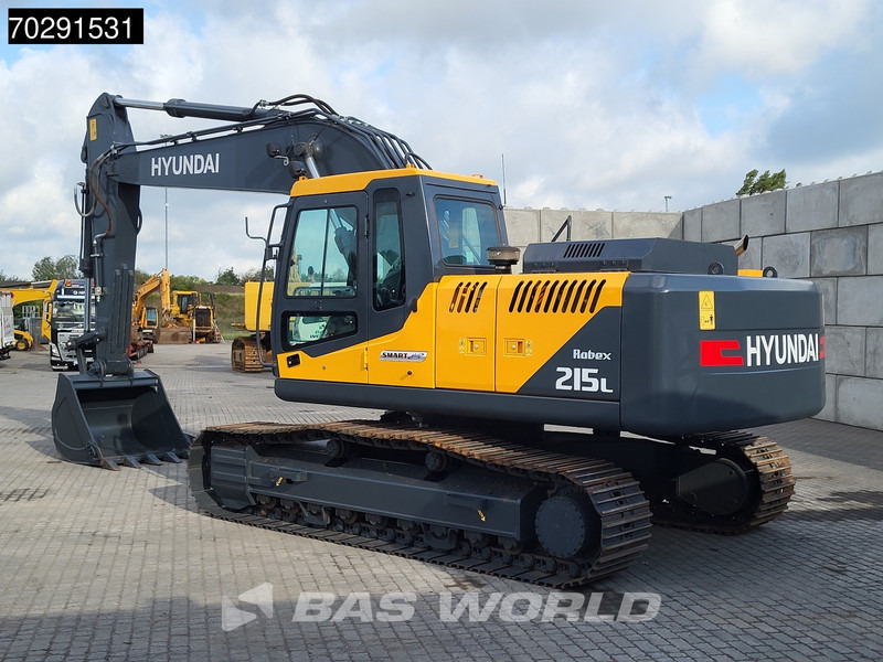Hyundai R215 L - حفارات زحافة: صور 3 Hyundai R215 L - حفارات زحافة: صور 3