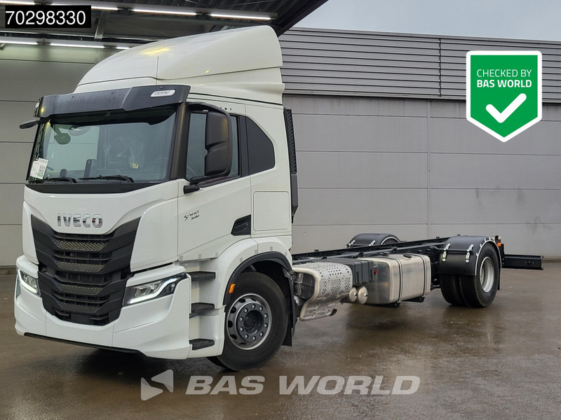 Iveco S-WAY 340 4X2 NEW! Chassis Automatic LED ACC Euro 6 - الشاسيه شاحنة: صور 1 Iveco S-WAY 340 4X2 NEW! Chassis Automatic LED ACC Euro 6 - الشاسيه شاحنة: صور 1