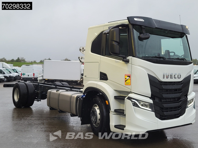 Iveco S-Way 340 4X2 NEW chassis! Automatic Navi ACC LED Euro 6 - الشاسيه شاحنة: صور 3 Iveco S-Way 340 4X2 NEW chassis! Automatic Navi ACC LED Euro 6 - الشاسيه شاحنة: صور 3