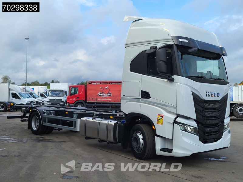 Iveco S-Way 460 4X2 NEW !! BDF Automatic Full air ACC Led Euro 6 - شاحنات الحاويات/ جسم علوي قابل للتغيير شاحنة: صور 3 Iveco S-Way 460 4X2 NEW !! BDF Automatic Full air ACC Led Euro 6 - شاحنات الحاويات/ جسم علوي قابل للتغيير شاحنة: صور 3