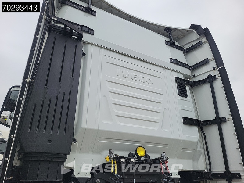 Iveco S-Way 490 4X2 Retarder Standairco 2xTanks ACC LED Navi Euro 6 - شاحنة جرار: صور 3 Iveco S-Way 490 4X2 Retarder Standairco 2xTanks ACC LED Navi Euro 6 - شاحنة جرار: صور 3