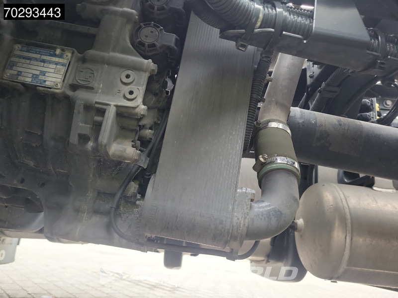 Iveco S-Way 490 4X2 Retarder Standairco 2xTanks ACC LED Navi Euro 6 - شاحنة جرار: صور 5 Iveco S-Way 490 4X2 Retarder Standairco 2xTanks ACC LED Navi Euro 6 - شاحنة جرار: صور 5