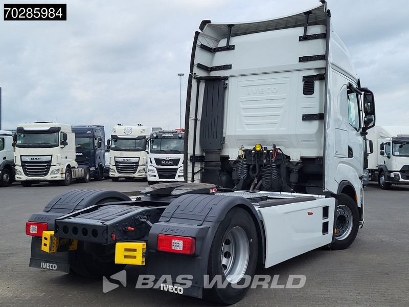 Iveco S-Way 490 4X2 Retarder Standklima 2xTanks Navi ACC LED Euro 6 - شاحنة جرار: صور 5 Iveco S-Way 490 4X2 Retarder Standklima 2xTanks Navi ACC LED Euro 6 - شاحنة جرار: صور 5