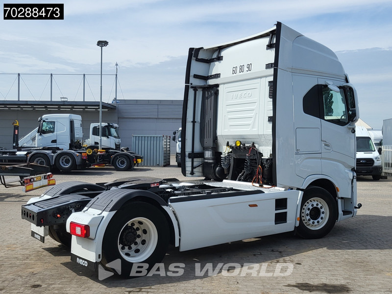 Iveco S-Way 510 S-Way 4X2 Full-Air 2xTanks Retarder Standklima Navi ACC LED Euro 6 - شاحنة جرار: صور 5 Iveco S-Way 510 S-Way 4X2 Full-Air 2xTanks Retarder Standklima Navi ACC LED Euro 6 - شاحنة جرار: صور 5