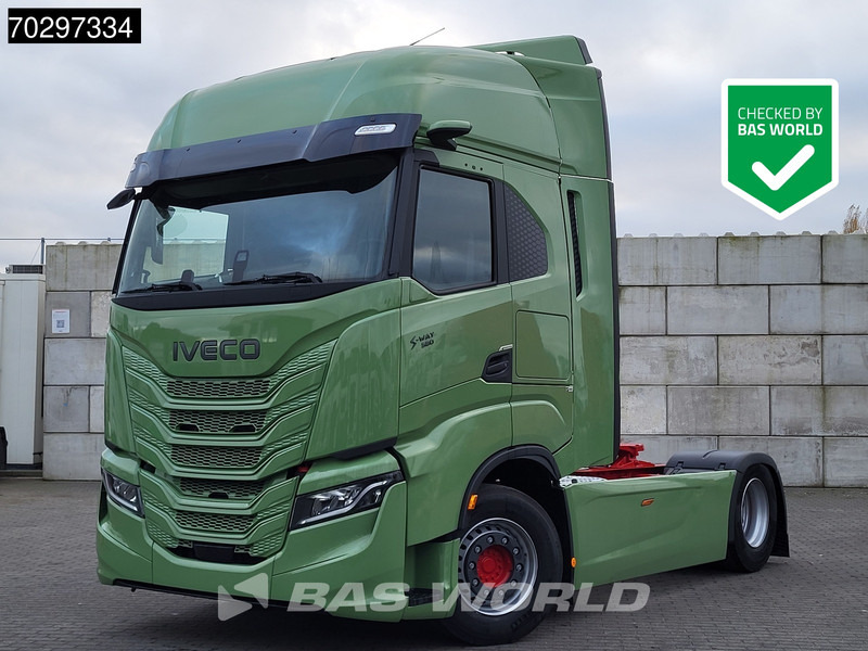 Iveco S-Way 580 4X2 NEW! Standklima Navi ACC LED Euro 6 - شاحنة جرار: صور 1 Iveco S-Way 580 4X2 NEW! Standklima Navi ACC LED Euro 6 - شاحنة جرار: صور 1