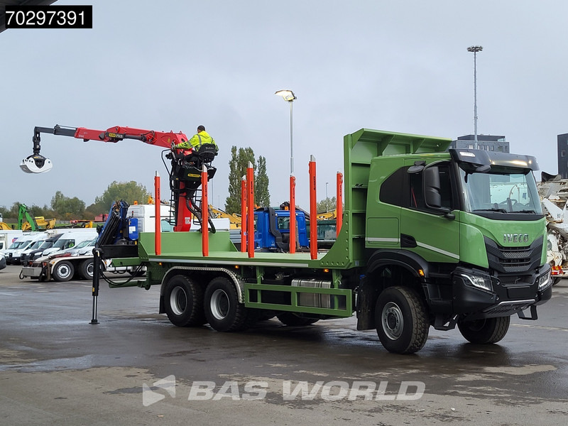 Iveco T-Way 450 6X6 UNUSED! Palfinger Q150Z Crane Retarder Holztransport Big-Axle LED Euro 6 - شاحنة قطع الأشجار, شاحنة كرين: صور 3 Iveco T-Way 450 6X6 UNUSED! Palfinger Q150Z Crane Retarder Holztransport Big-Axle LED Euro 6 - شاحنة قطع الأشجار, شاحنة كرين: صور 3