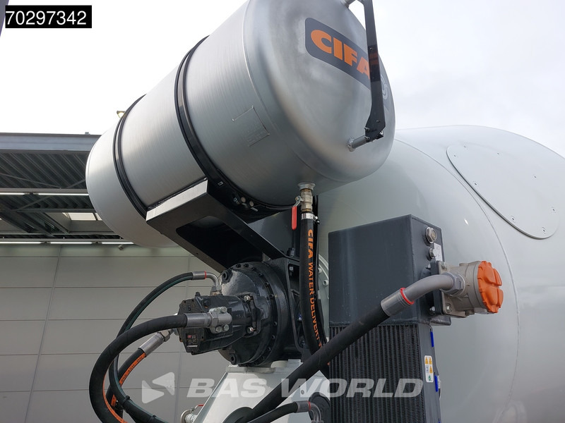 شاحنة خلاطة خرسانة جديد Iveco X-Way 420 8X4 NEW! 10M3 CIFA Mixer Full Steel Suspension Euro 6: صور 10