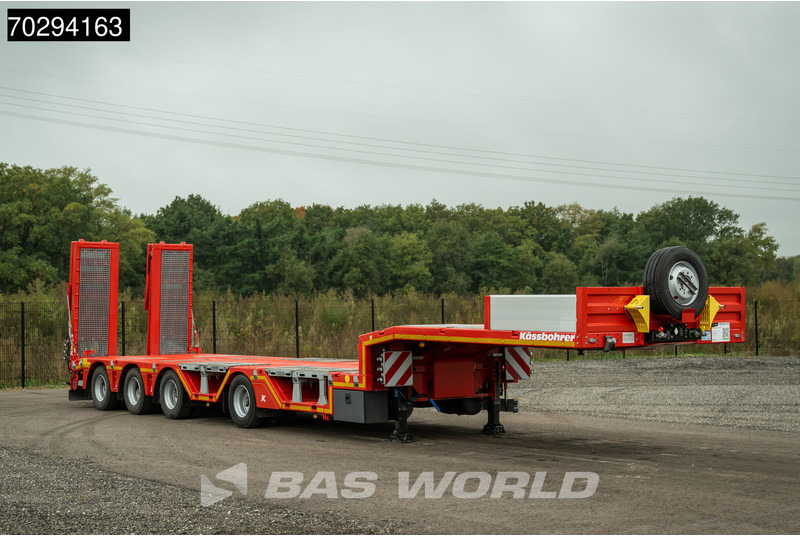 Kässbohrer LB4E 4 axles Hydr. Ramps 620cm-Extendable Lift+ 2x Steering Axle - عربة مسطحة منخفضة نصف مقطورة: صور 3 Kässbohrer LB4E 4 axles Hydr. Ramps 620cm-Extendable Lift+ 2x Steering Axle - عربة مسطحة منخفضة نصف مقطورة: صور 3