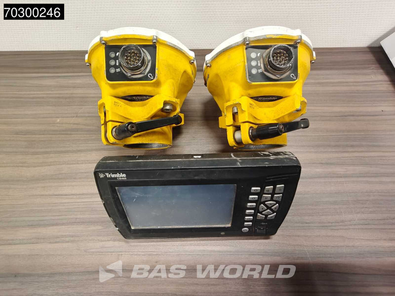 Komatsu PC210 LC-10 Trimble GPS + Rototilt - حفارات زحافة: صور 2 Komatsu PC210 LC-10 Trimble GPS + Rototilt - حفارات زحافة: صور 2