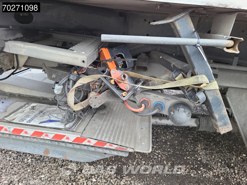 Krone SD Tailgate Liftachse Ladebordwand - مبردة نصف مقطورة: صور 3 Krone SD Tailgate Liftachse Ladebordwand - مبردة نصف مقطورة: صور 3